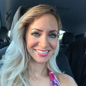 Meet your Posher, Courtney